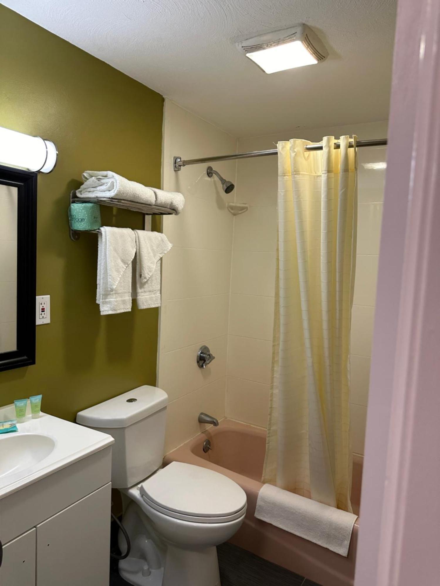 Wickford Motor Inn Северен Кингстаун Екстериор снимка