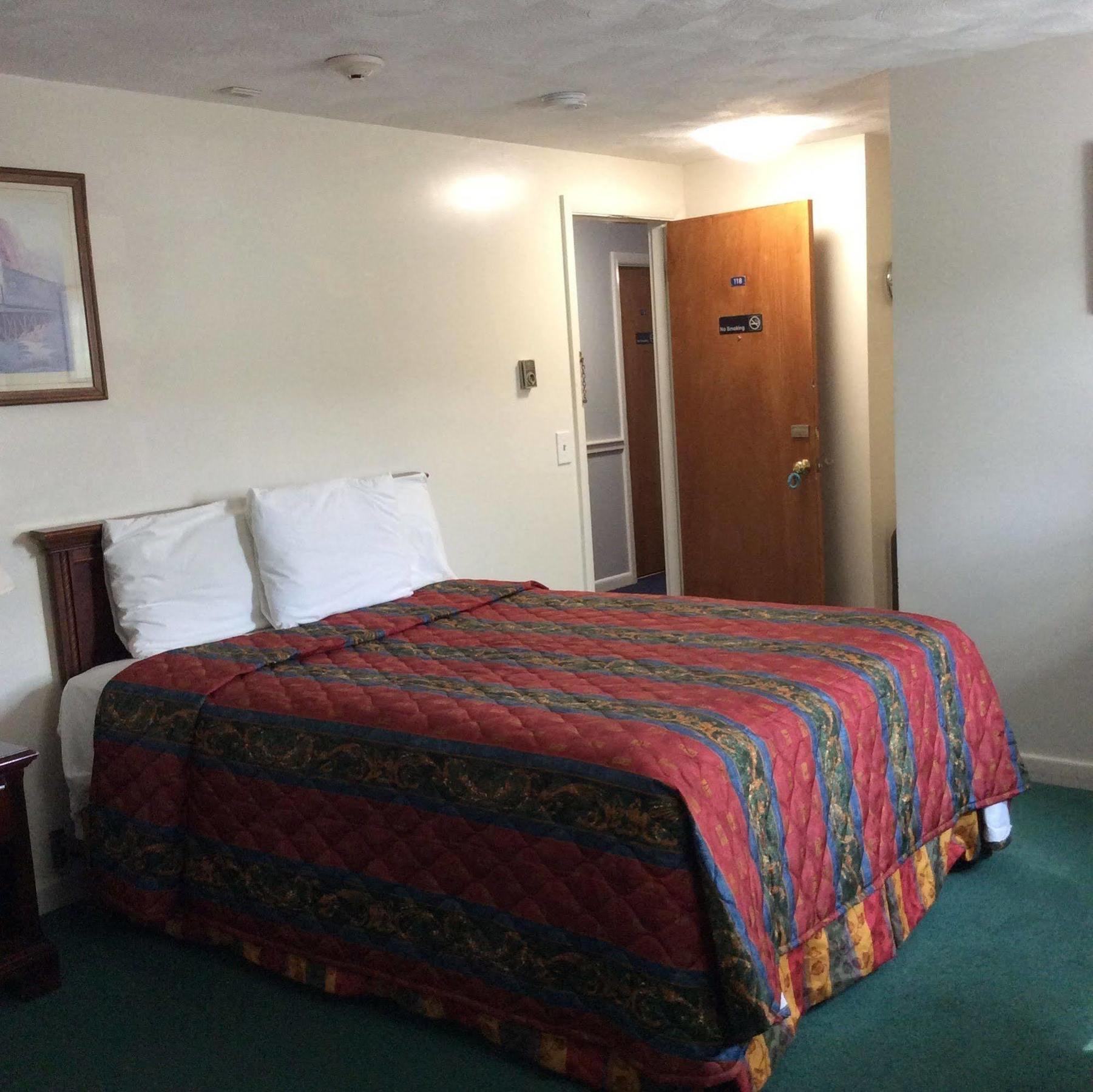 Wickford Motor Inn Северен Кингстаун Екстериор снимка